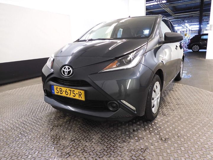 TOYOTA AYGO 2018 jtdkgnec40n293201