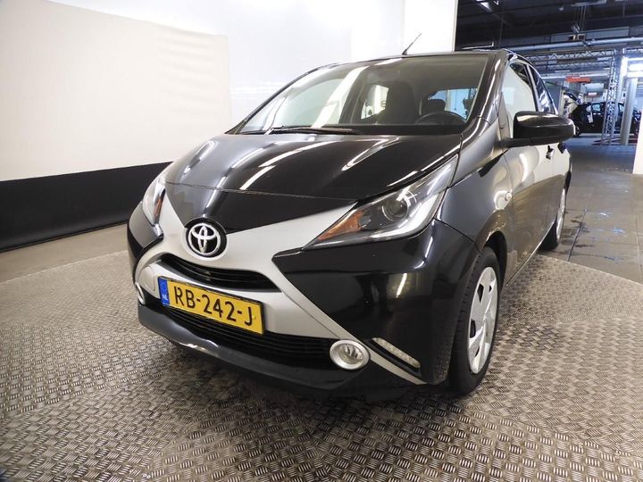 TOYOTA AYGO 2017 jtdkgnec40n295207