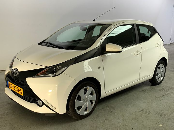 TOYOTA AYGO 2018 jtdkgnec40n313950