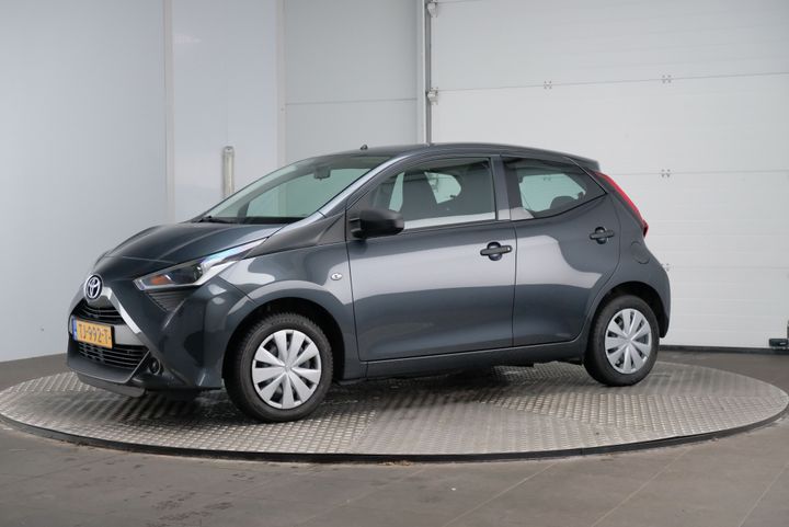 TOYOTA AYGO 2018 jtdkgnec40n356412