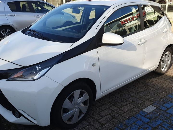 TOYOTA AYGO 2018 jtdkgnec50n299685