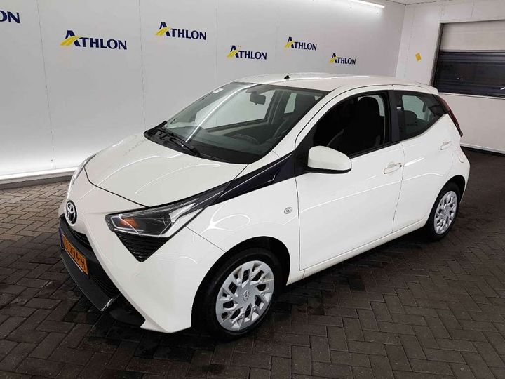 TOYOTA AYGO 2018 jtdkgnec50n400112