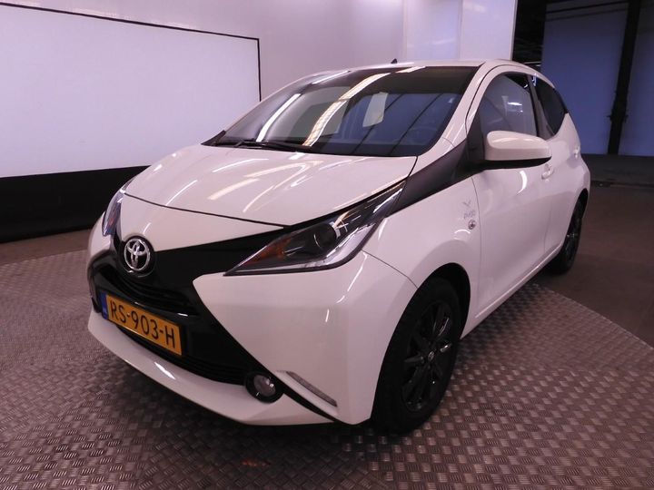 TOYOTA AYGO 2018 jtdkgnec60n298433