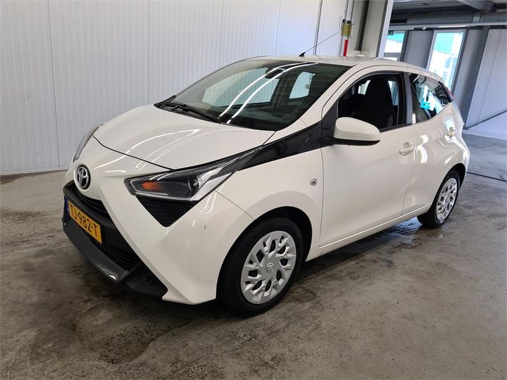 TOYOTA AYGO 2018 jtdkgnec60n354418