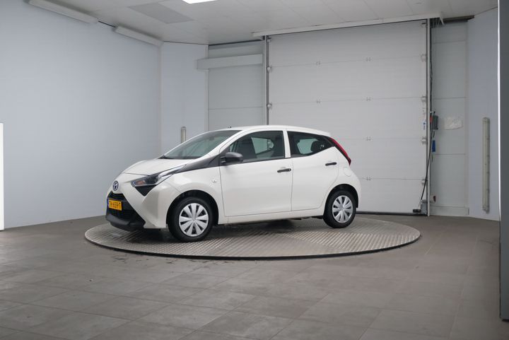 TOYOTA AYGO 2018 jtdkgnec60n371381