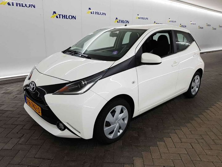 TOYOTA AYGO 2017 jtdkgnec90n258377