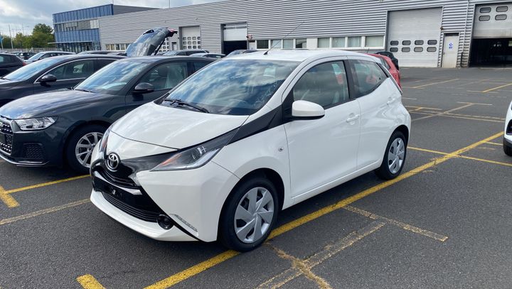 TOYOTA AYGO 2018 jtdkgnec90n353389