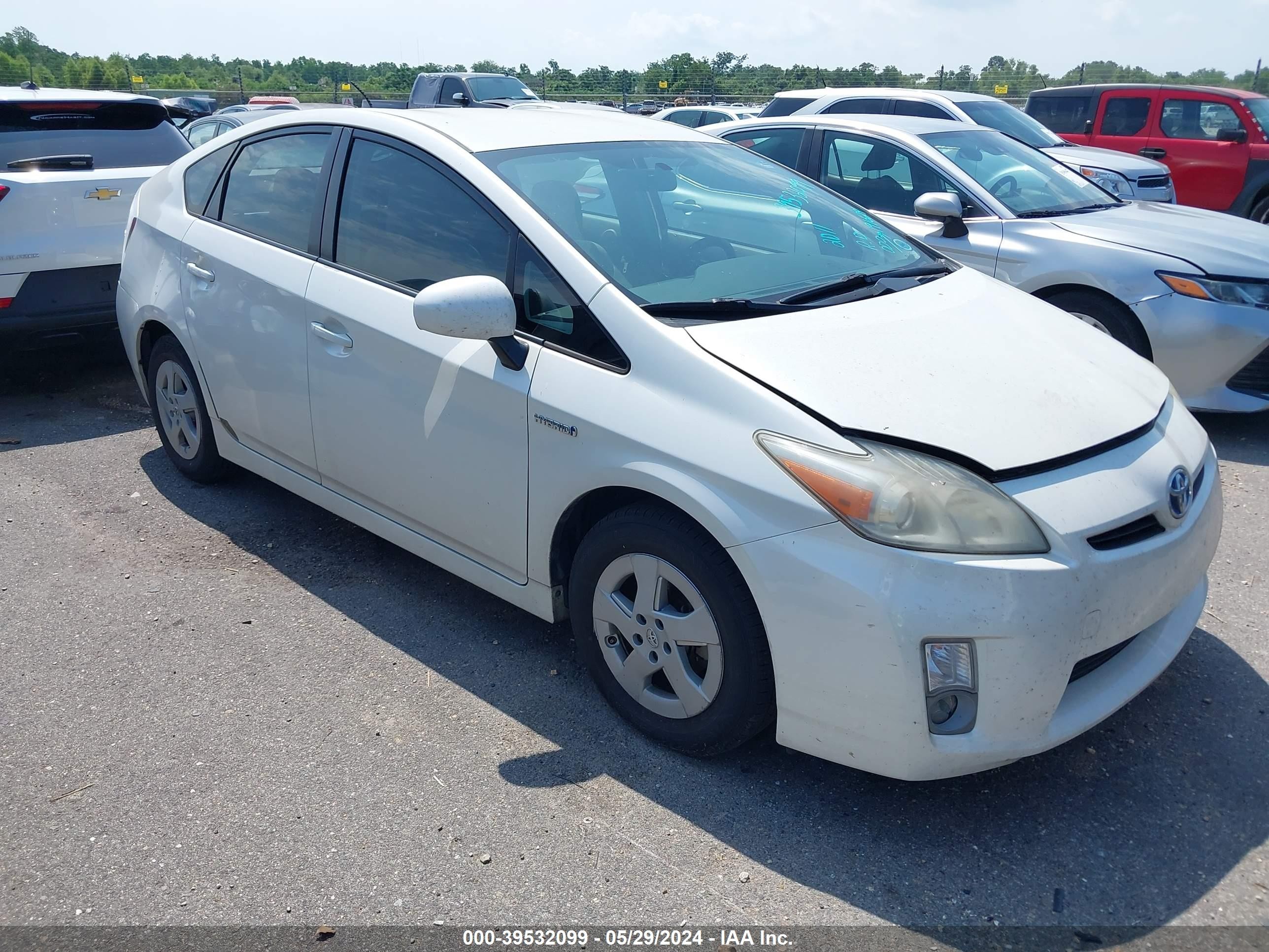 TOYOTA PRIUS 2011 jtdkn3du0b1413039