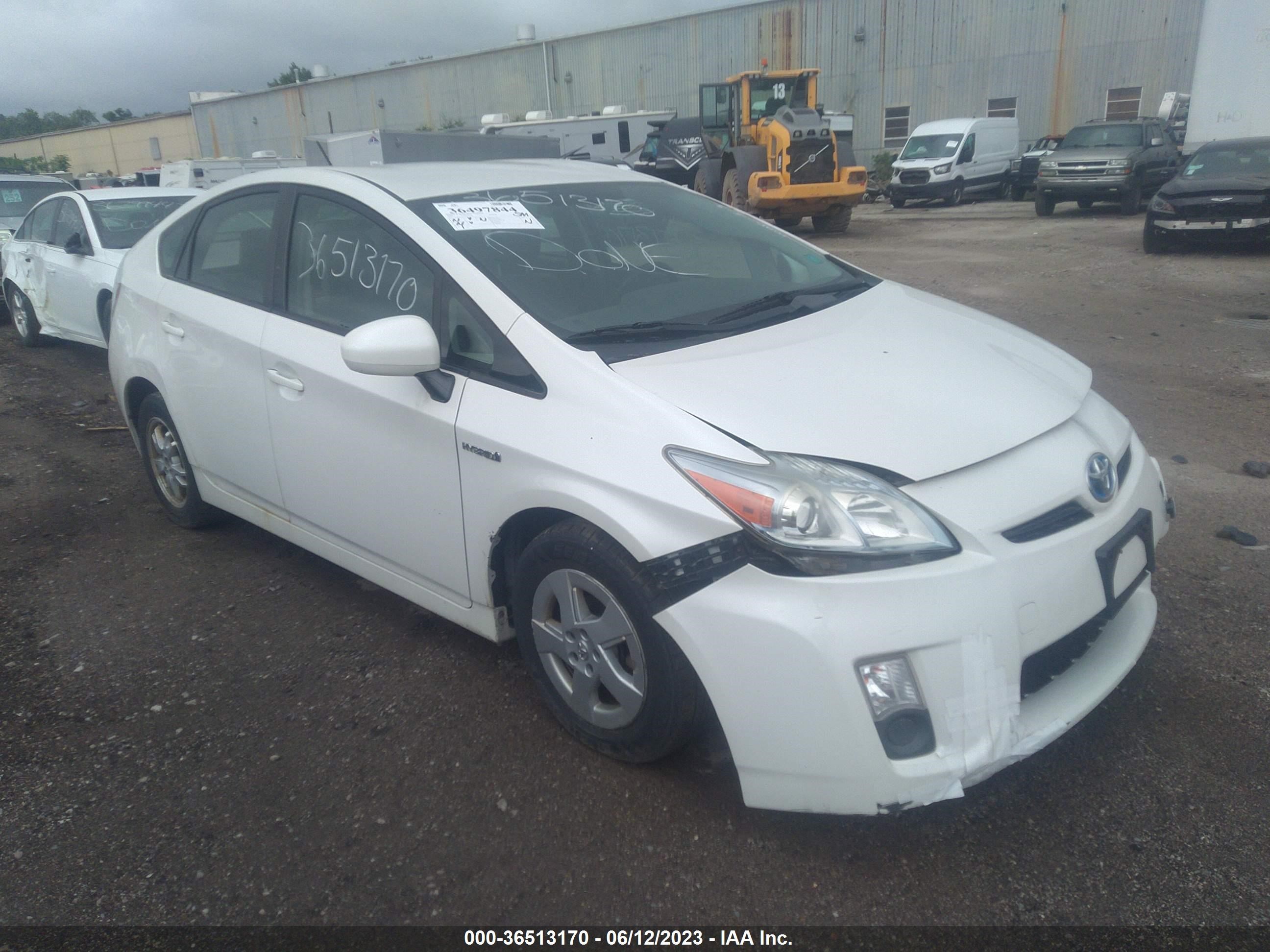 TOYOTA PRIUS 2011 jtdkn3du1b0262637