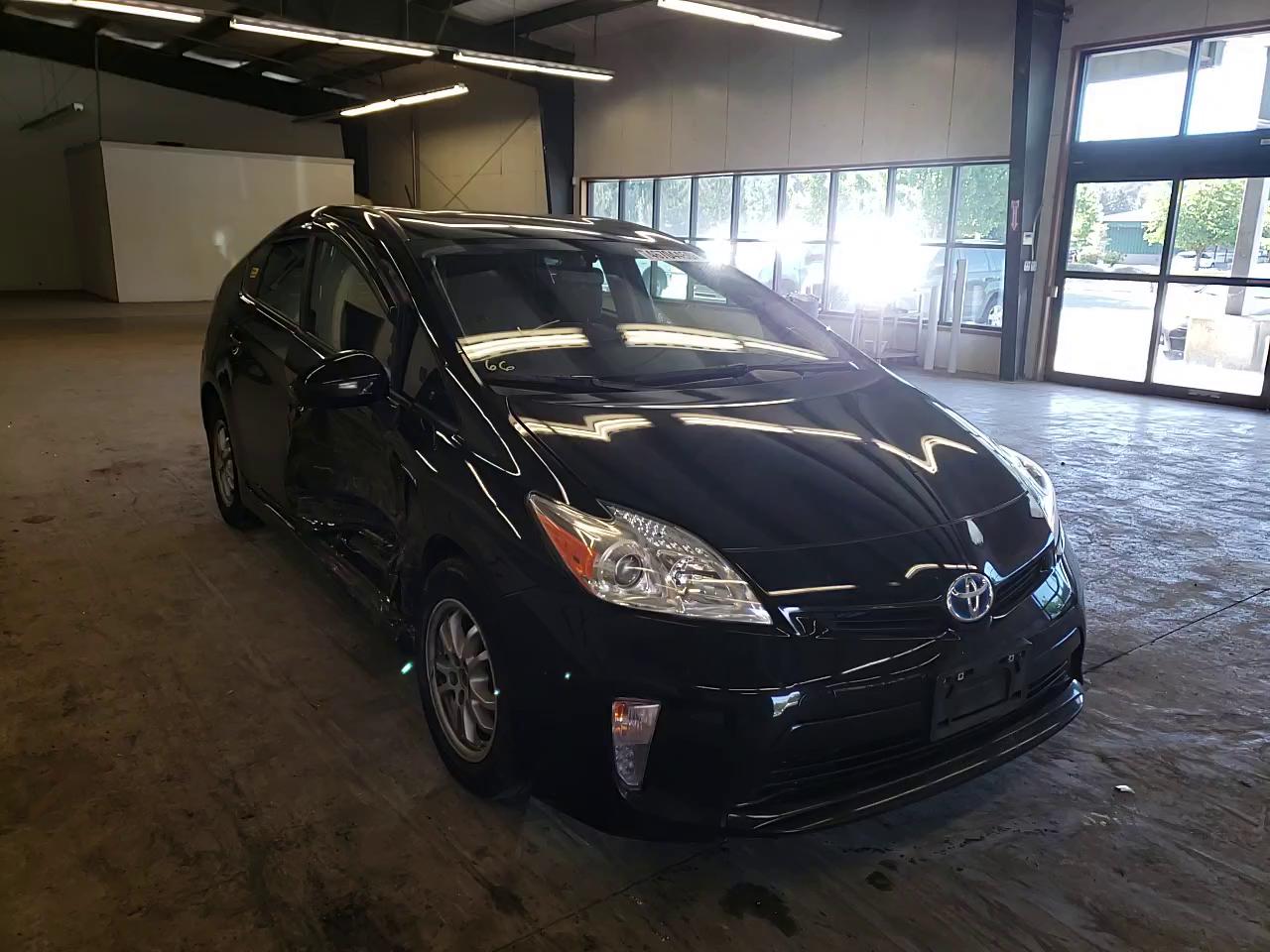 TOYOTA PRIUS 2015 jtdkn3du1f0466117