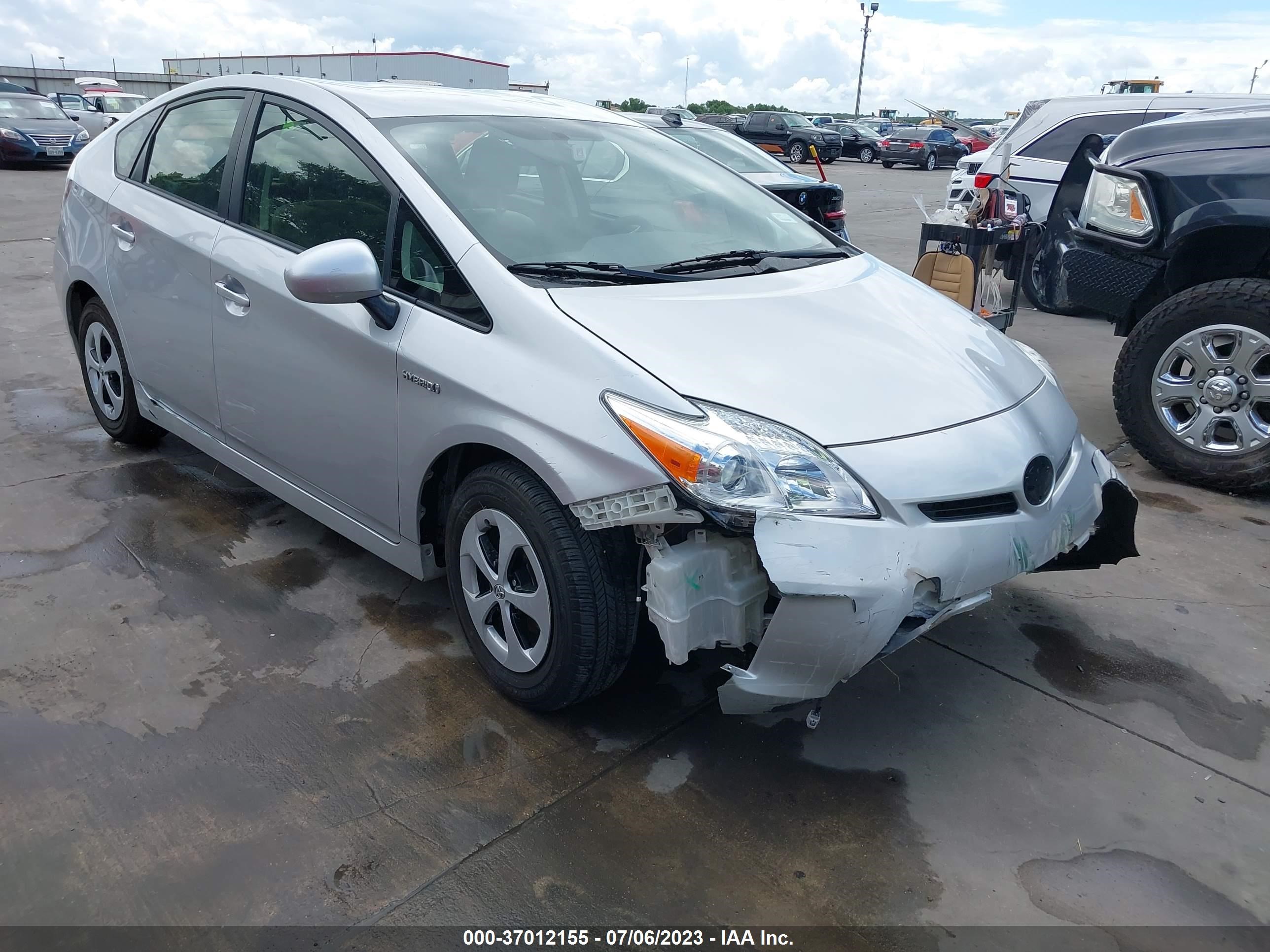 TOYOTA PRIUS 2015 jtdkn3du1f1924457