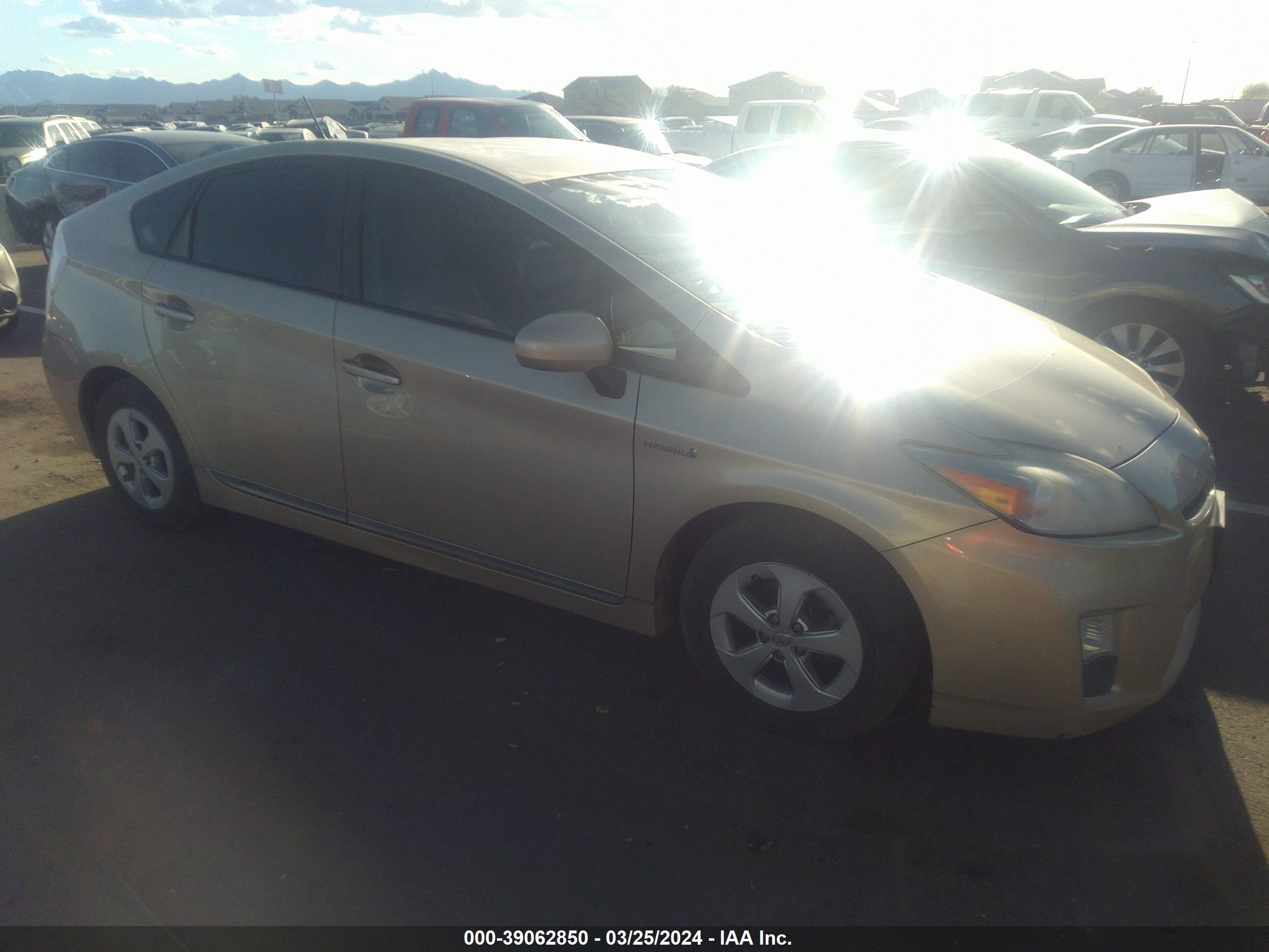 TOYOTA PRIUS 2011 jtdkn3du2b1375328