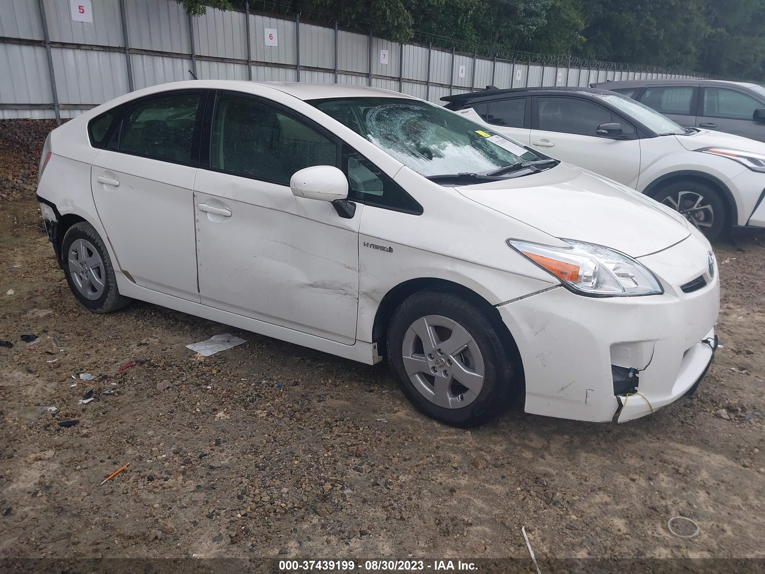 TOYOTA PRIUS 2011 jtdkn3du2b5337140