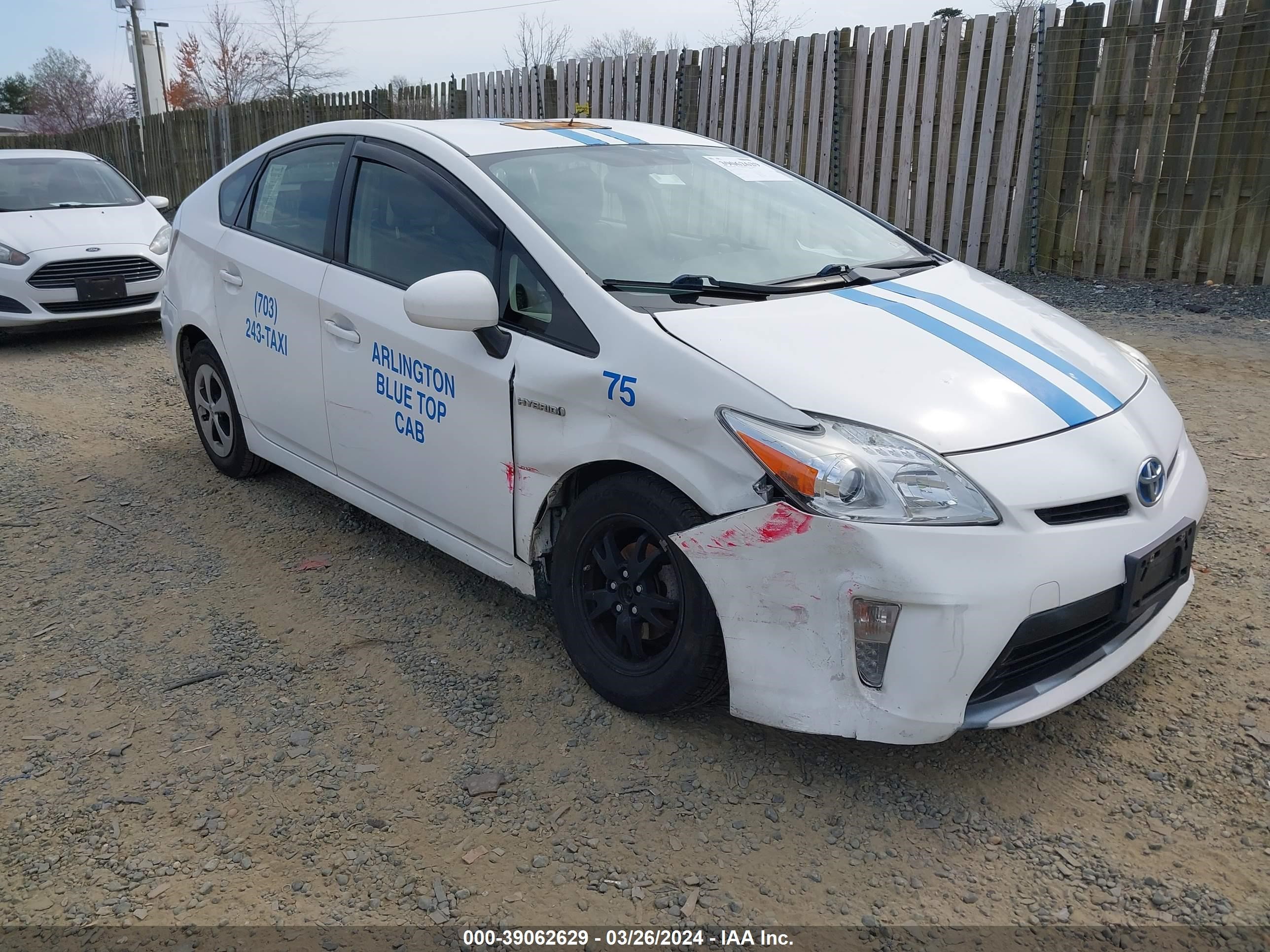 TOYOTA PRIUS 2015 jtdkn3du2f1872448