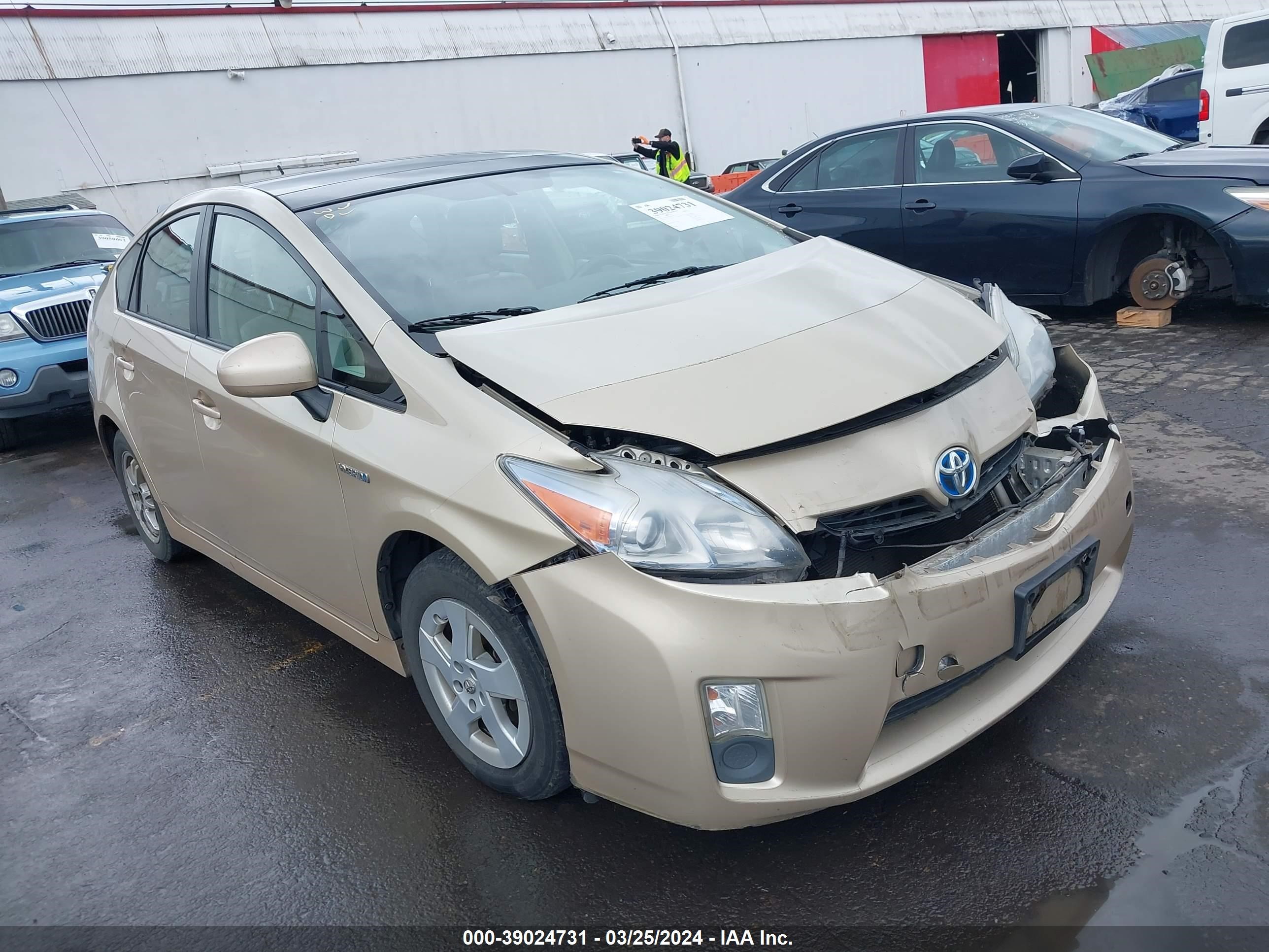 TOYOTA PRIUS 2010 jtdkn3du3a0125973