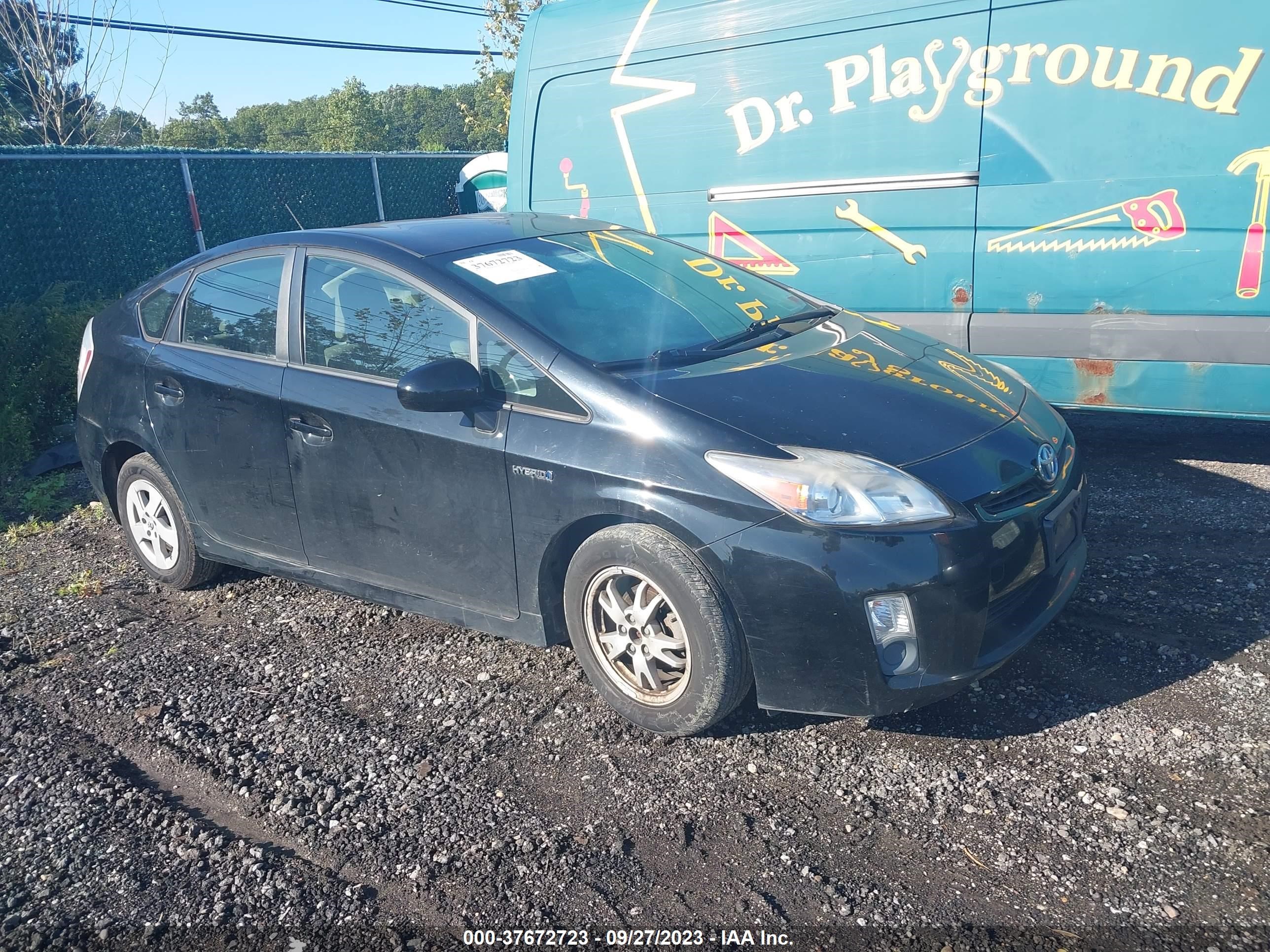 TOYOTA PRIUS 2011 jtdkn3du3b1383972