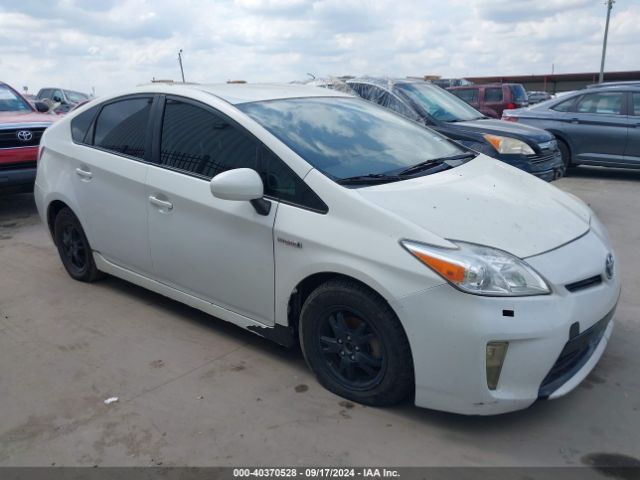 TOYOTA PRIUS 2015 jtdkn3du3f1949070