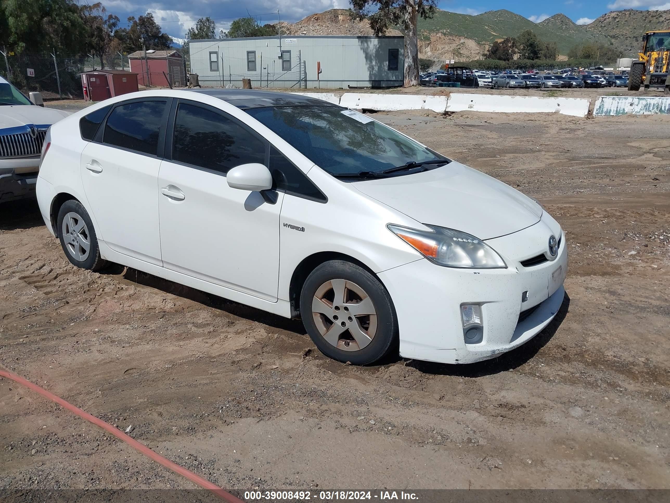 TOYOTA PRIUS 2011 jtdkn3du4b5350942