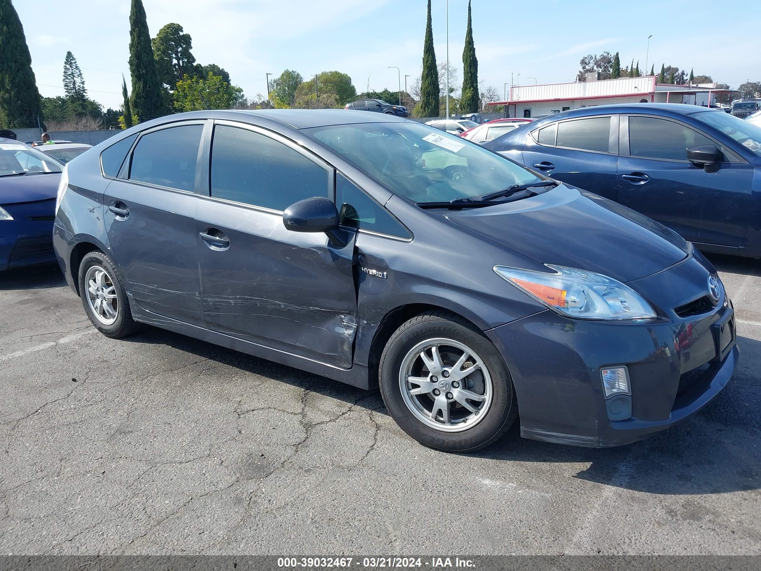 TOYOTA PRIUS 2011 jtdkn3du5b5317724