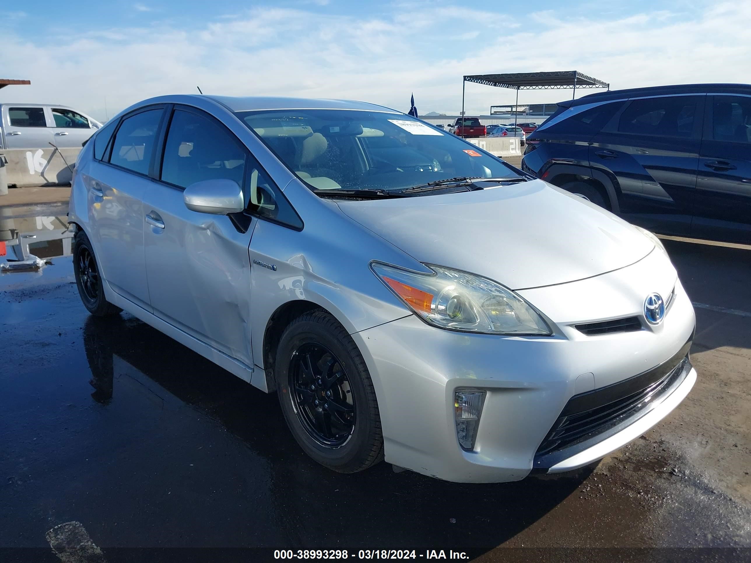 TOYOTA PRIUS 2013 jtdkn3du7d5695756