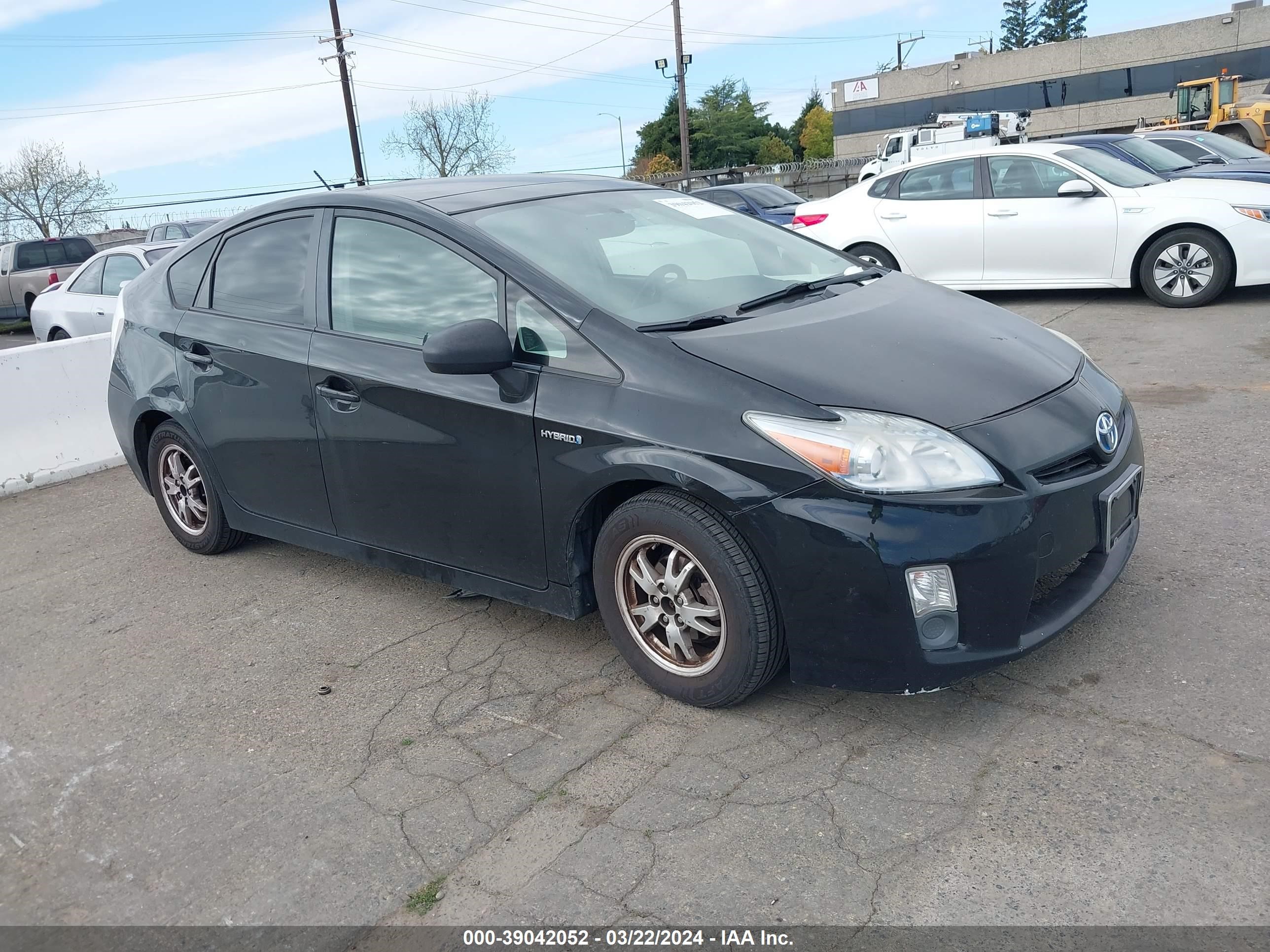 TOYOTA PRIUS 2010 jtdkn3du8a0012553