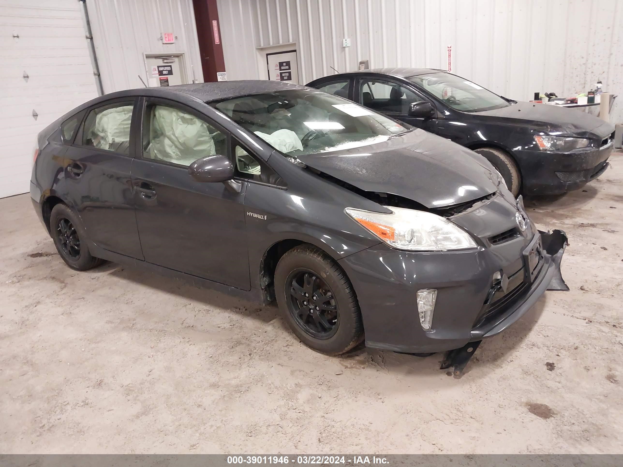 TOYOTA PRIUS 2013 jtdkn3du8d1630258