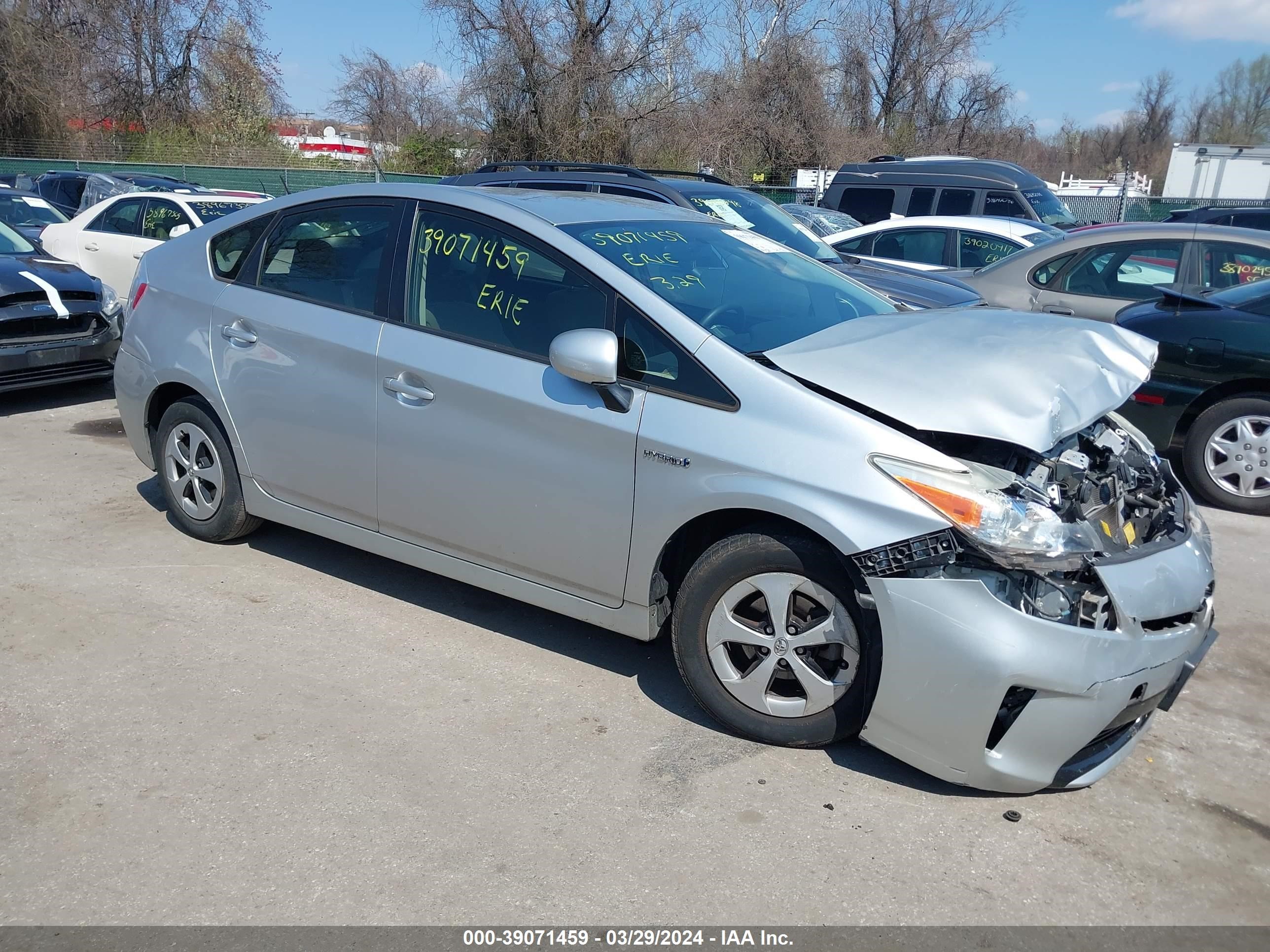 TOYOTA PRIUS 2013 jtdkn3du8d5616465