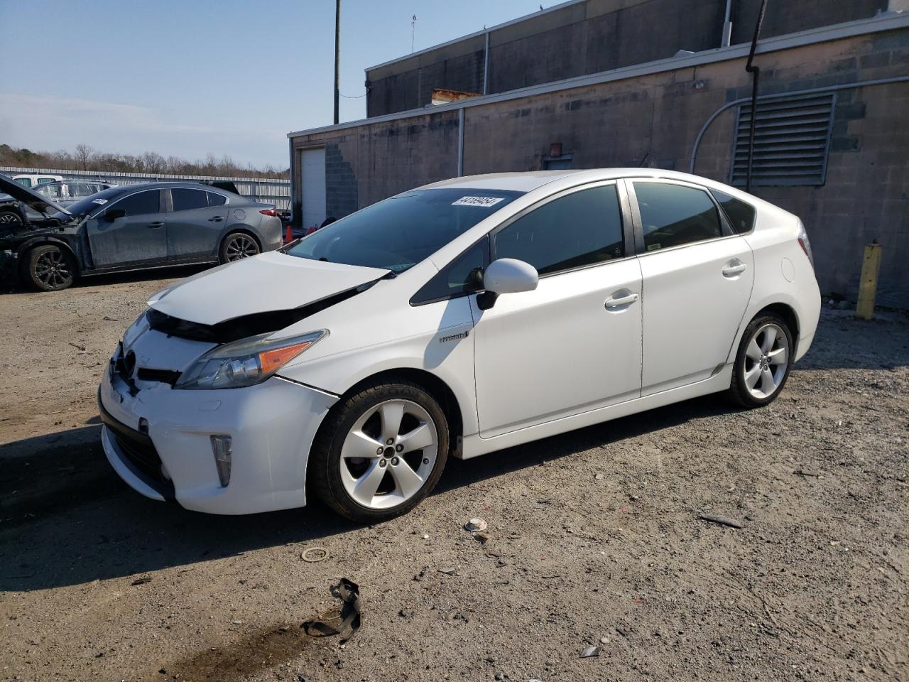 TOYOTA PRIUS 2013 jtdkn3duxd5570833