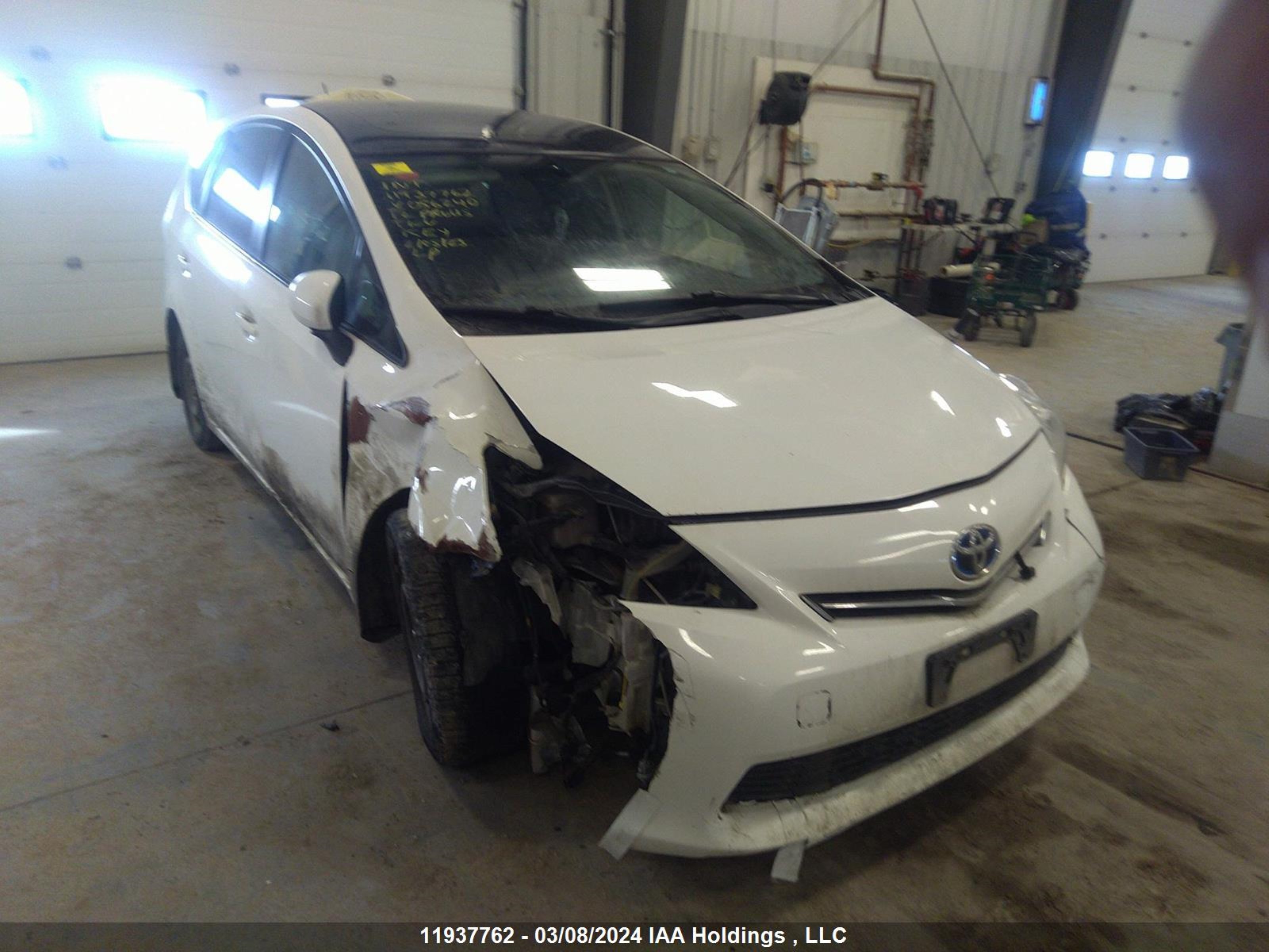 TOYOTA PRIUS V (+) 2012 jtdzn3eu0c3056240