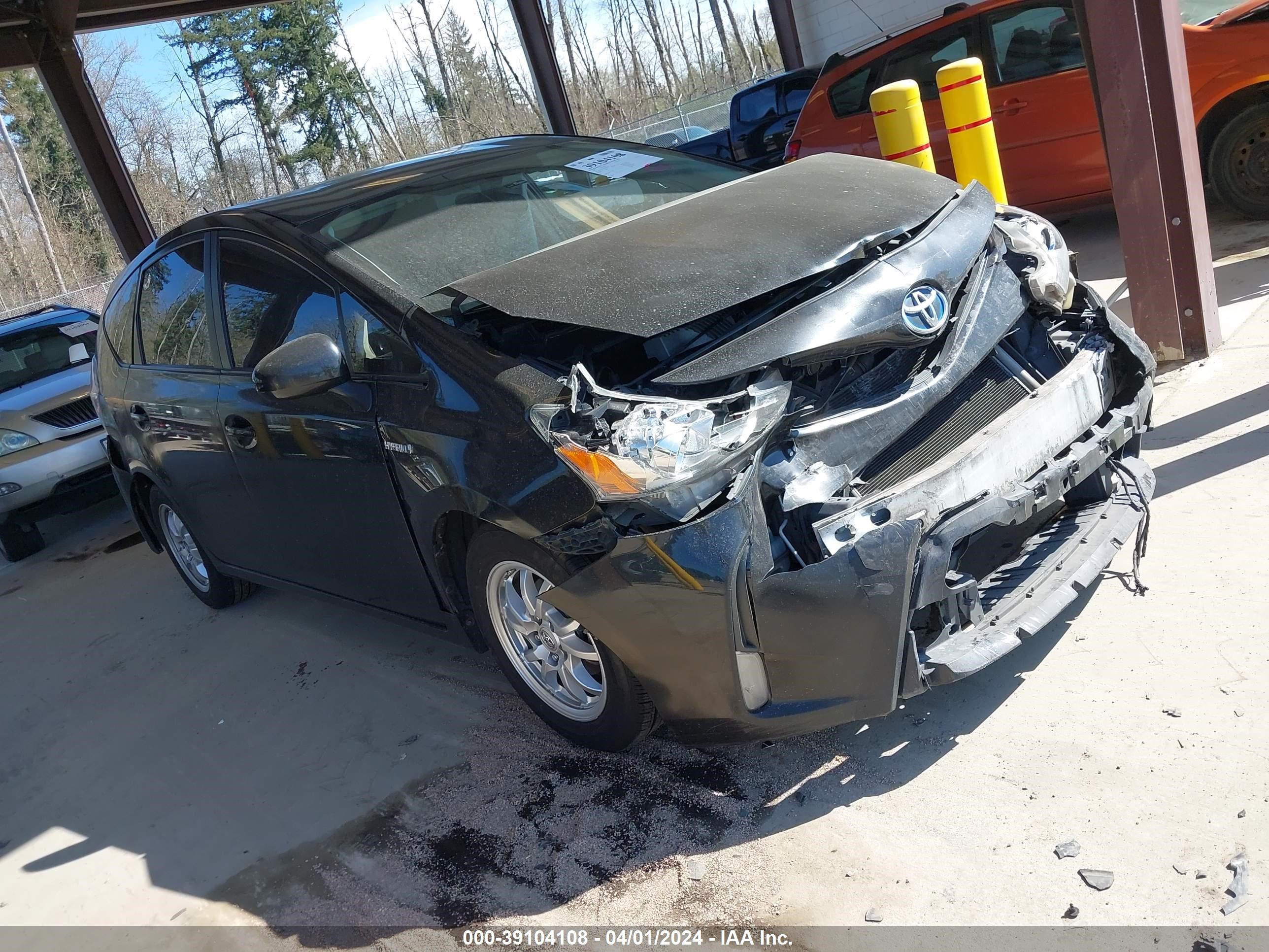 TOYOTA PRIUS V (+) 2017 jtdzn3eu0hj060226