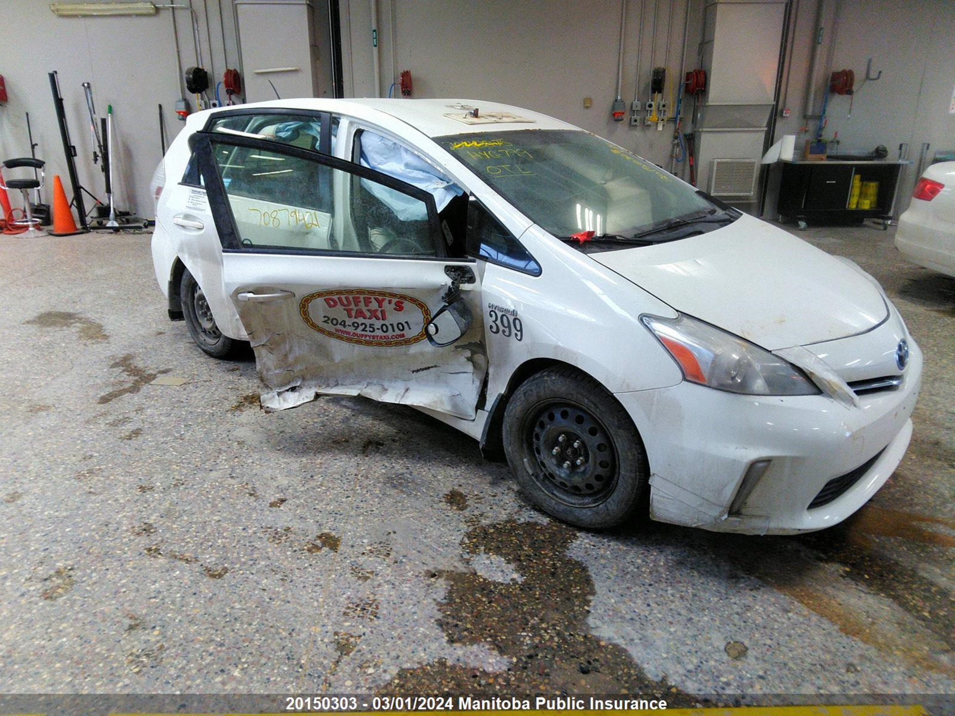 TOYOTA PRIUS V (+) 2013 jtdzn3eu4d3187317