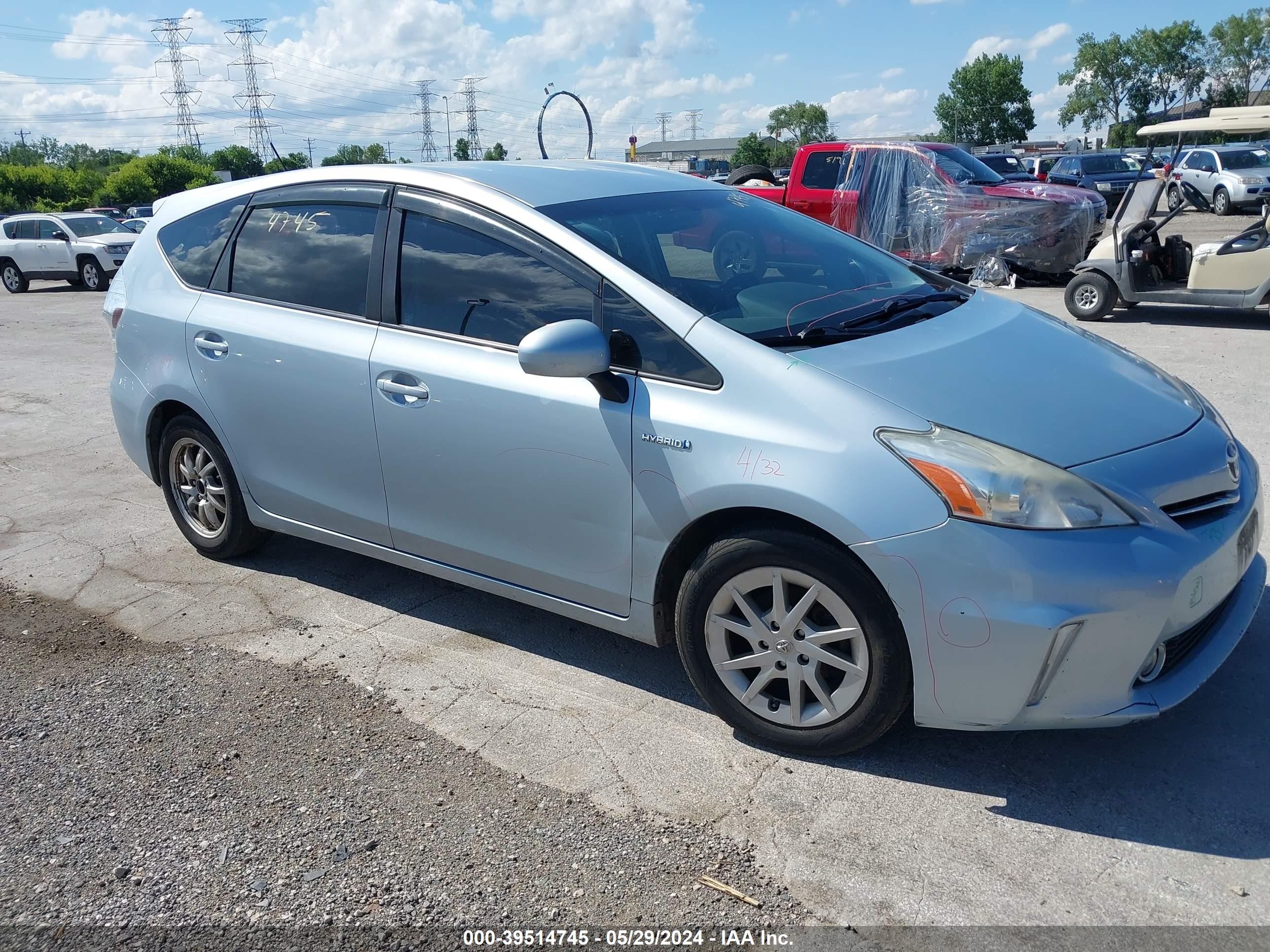 TOYOTA PRIUS V (+) 2012 jtdzn3eu9c3136572