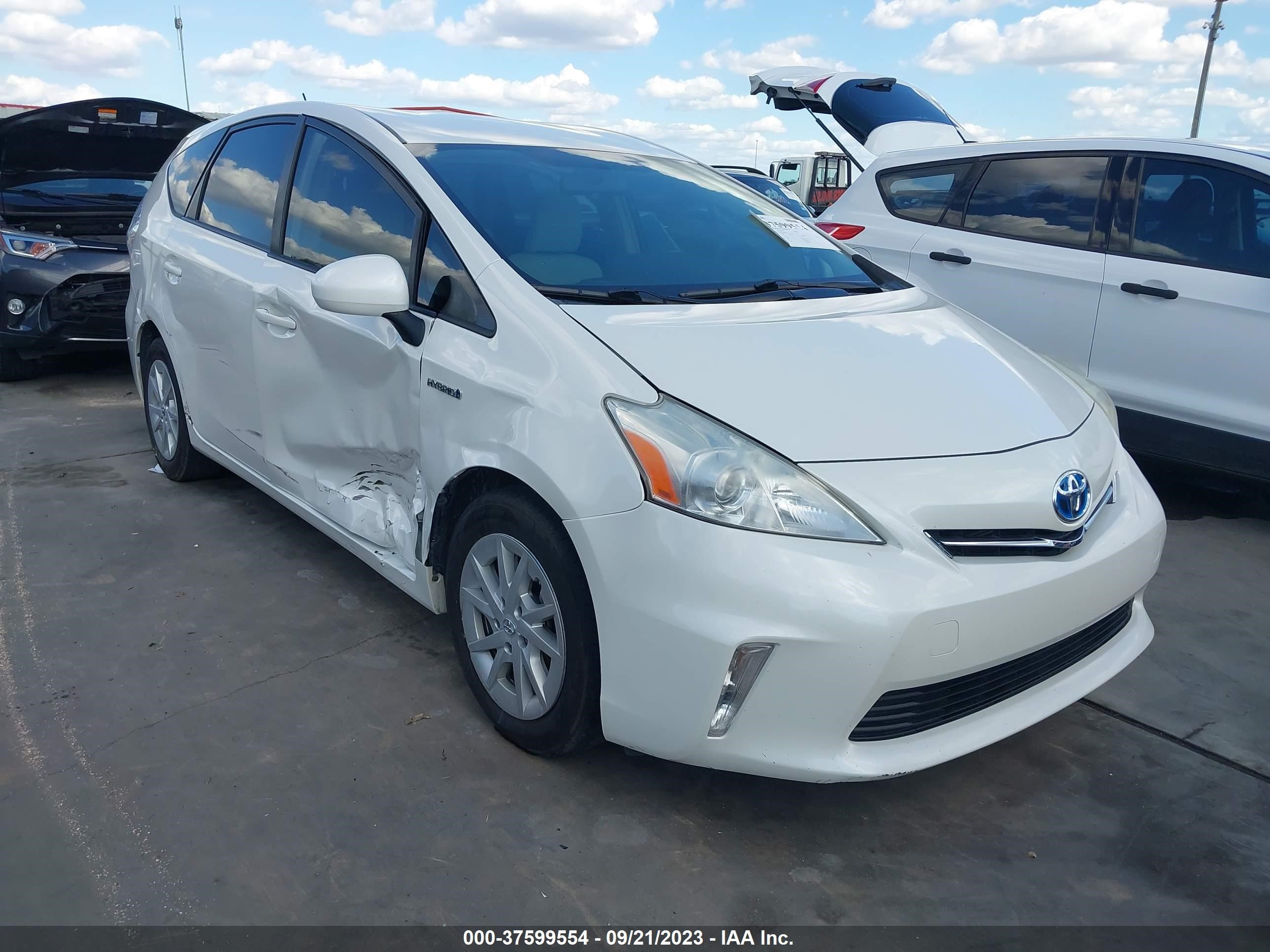 TOYOTA PRIUS V (+) 2013 jtdzn3eu9d3204449