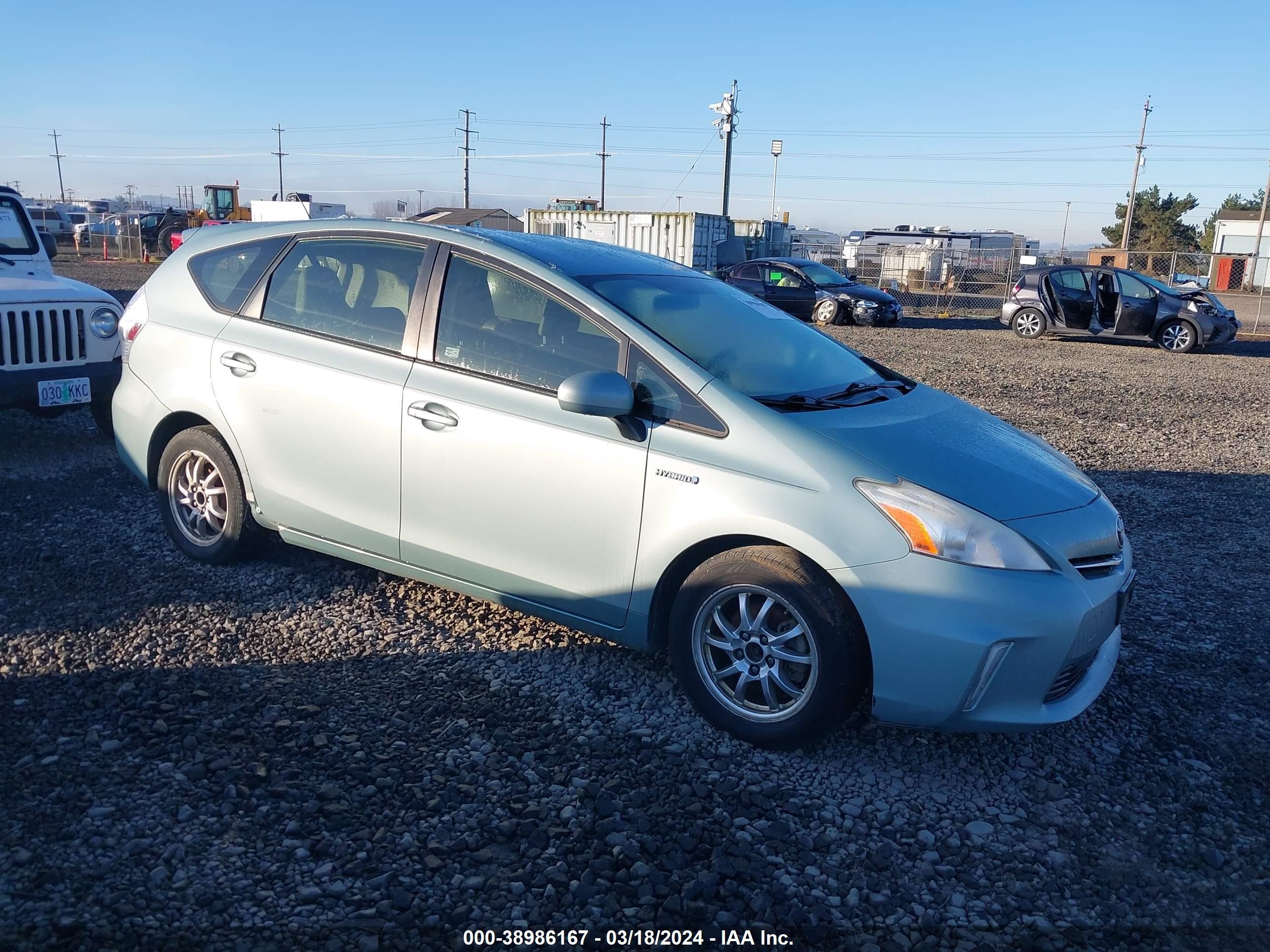 TOYOTA PRIUS V (+) 2014 jtdzn3eu9e3312426