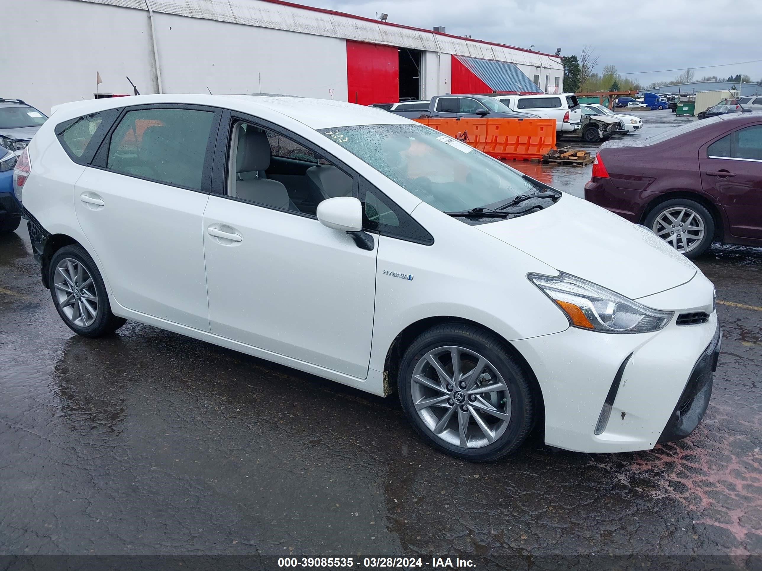 TOYOTA PRIUS V (+) 2017 jtdzn3eu9hj072956