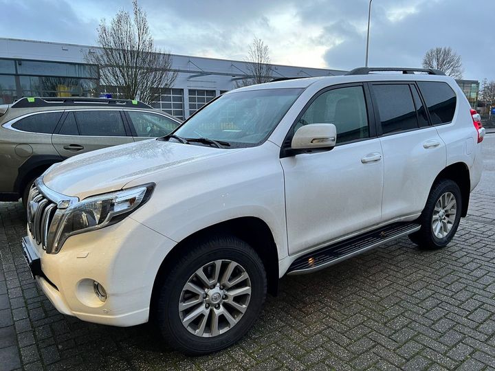 TOYOTA LAND CRUISER 2016 jtebr3fjx0k031210