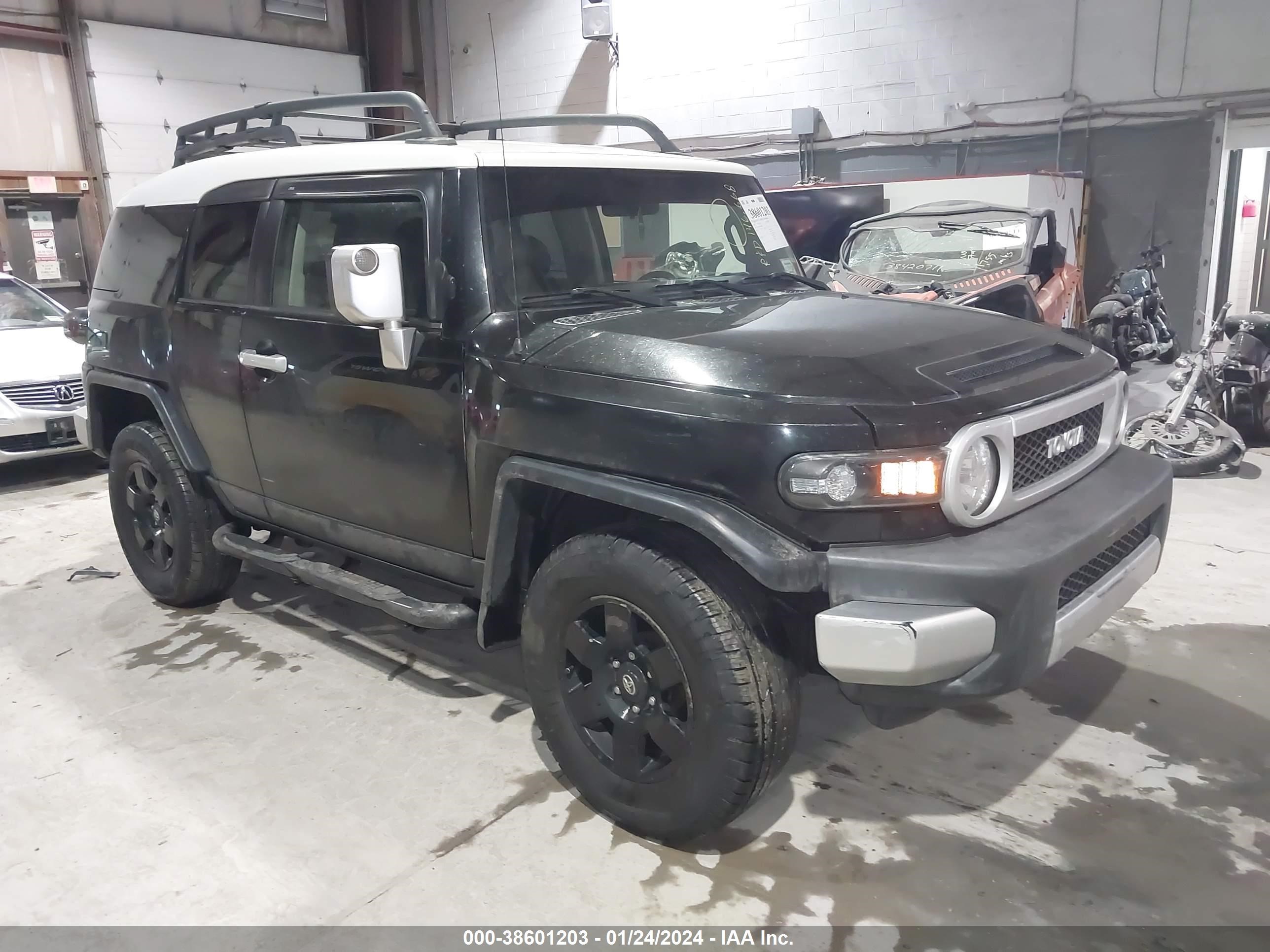 TOYOTA FJ CRUISER 2007 jtebu11f070030000