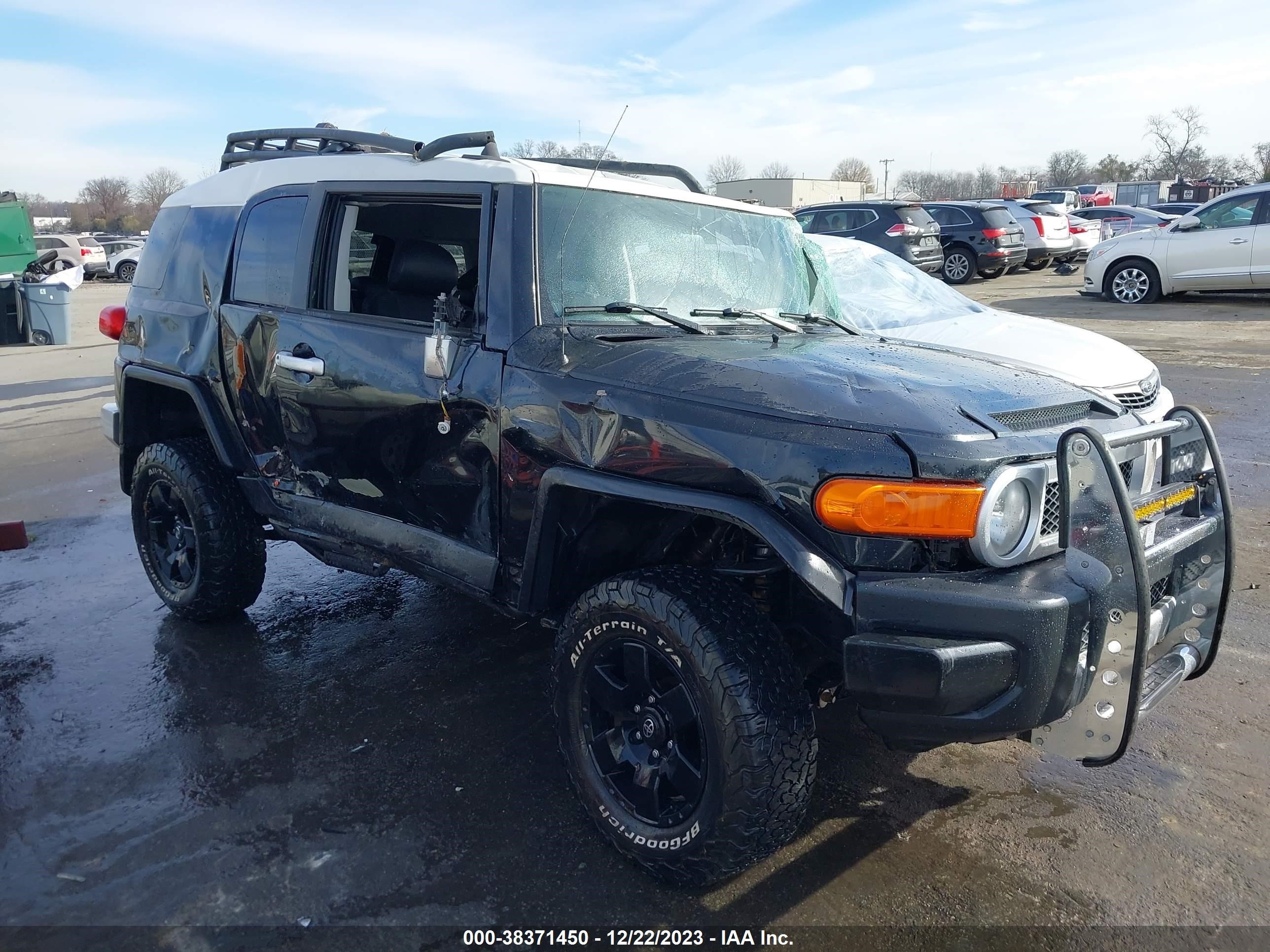 TOYOTA FJ CRUISER 2007 jtebu11f270038325