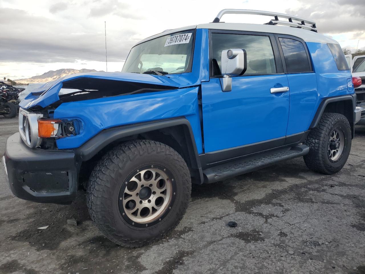 TOYOTA FJ CRUISER 2007 jtebu11f470090975