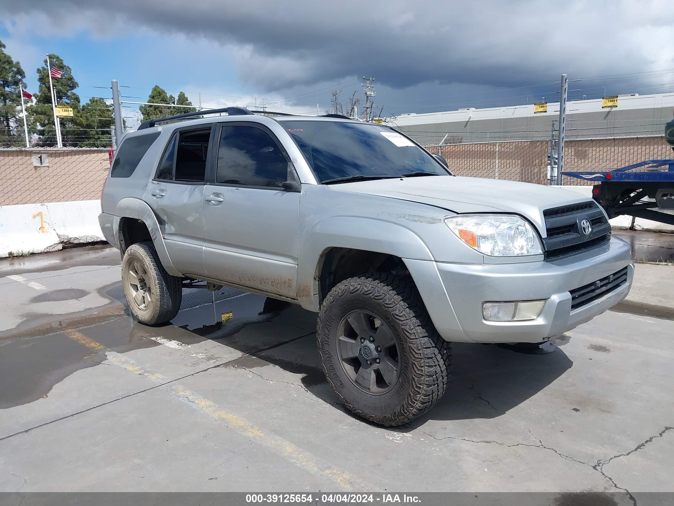 TOYOTA 4RUNNER 2005 jtebu14r458038458