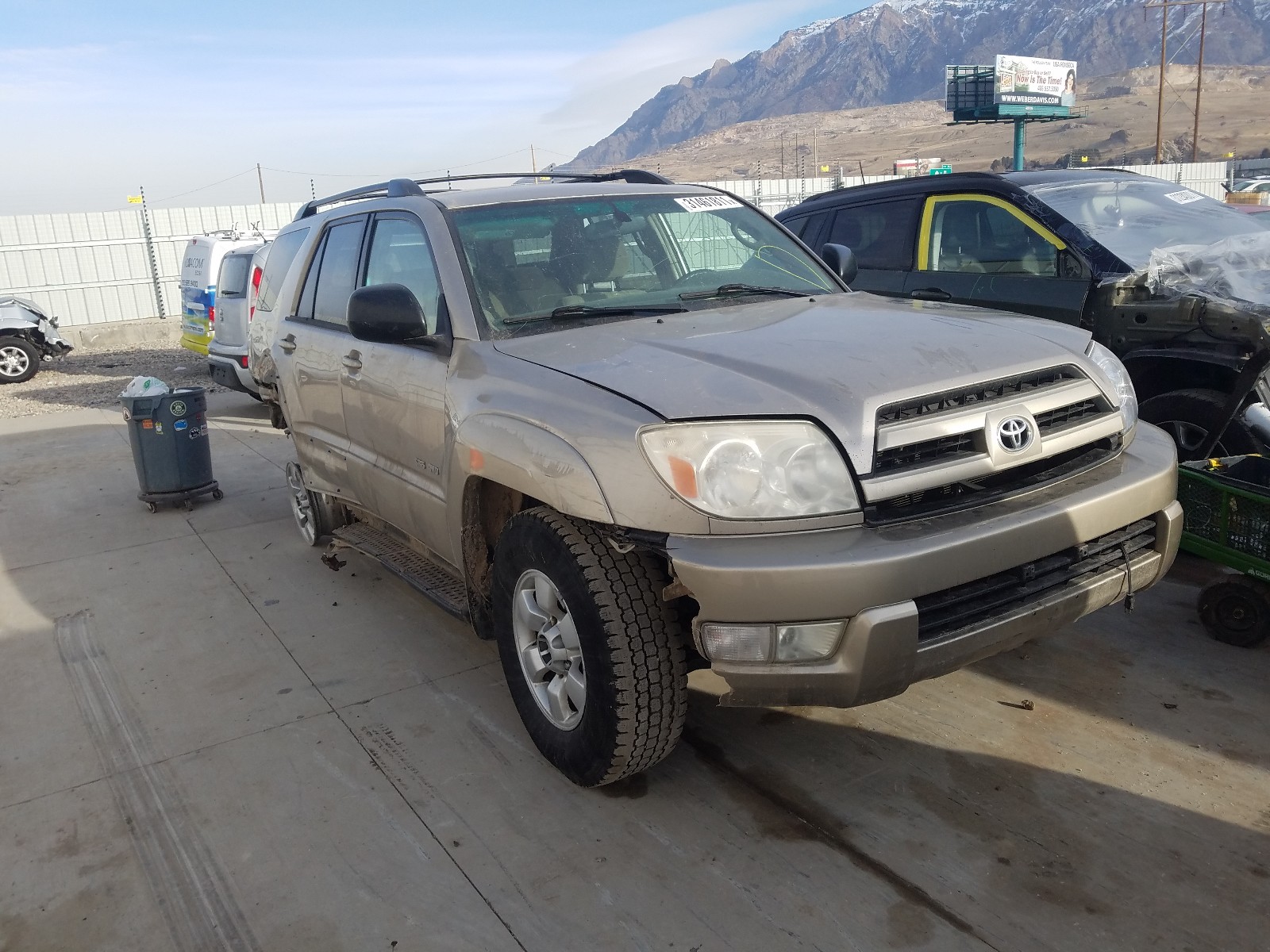 TOYOTA 4RUNNER SR 2004 jtebu14r840038038