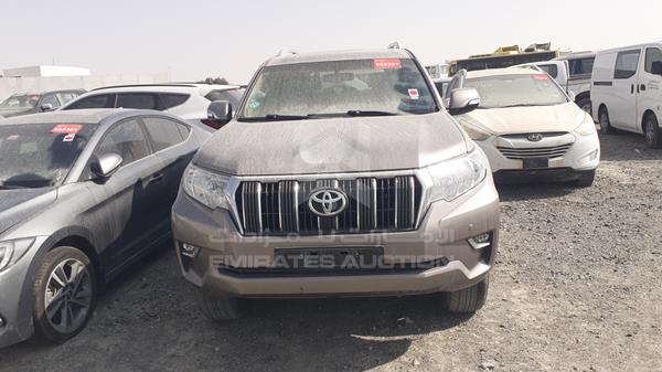 TOYOTA LAND CRUISER PRADO 2018 jtebu3fj1jk143250