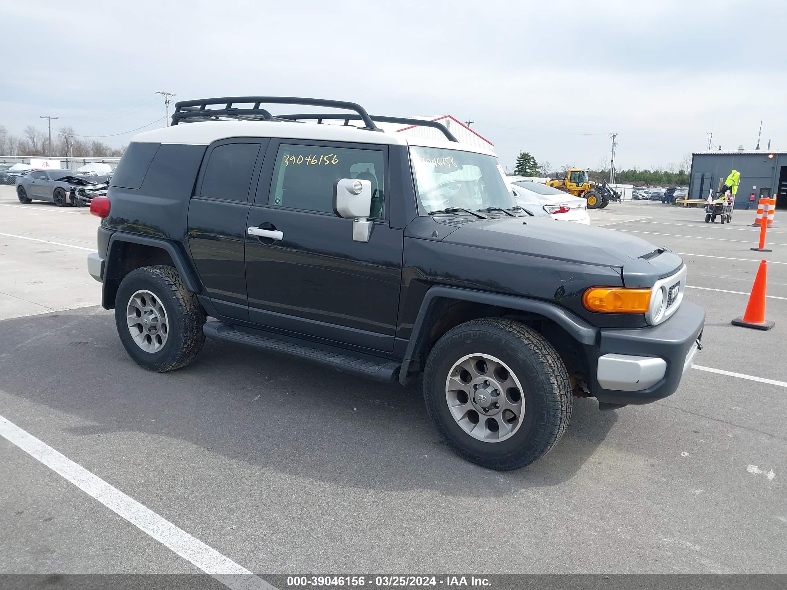 TOYOTA FJ CRUISER 2012 jtebu4bf3ck124404