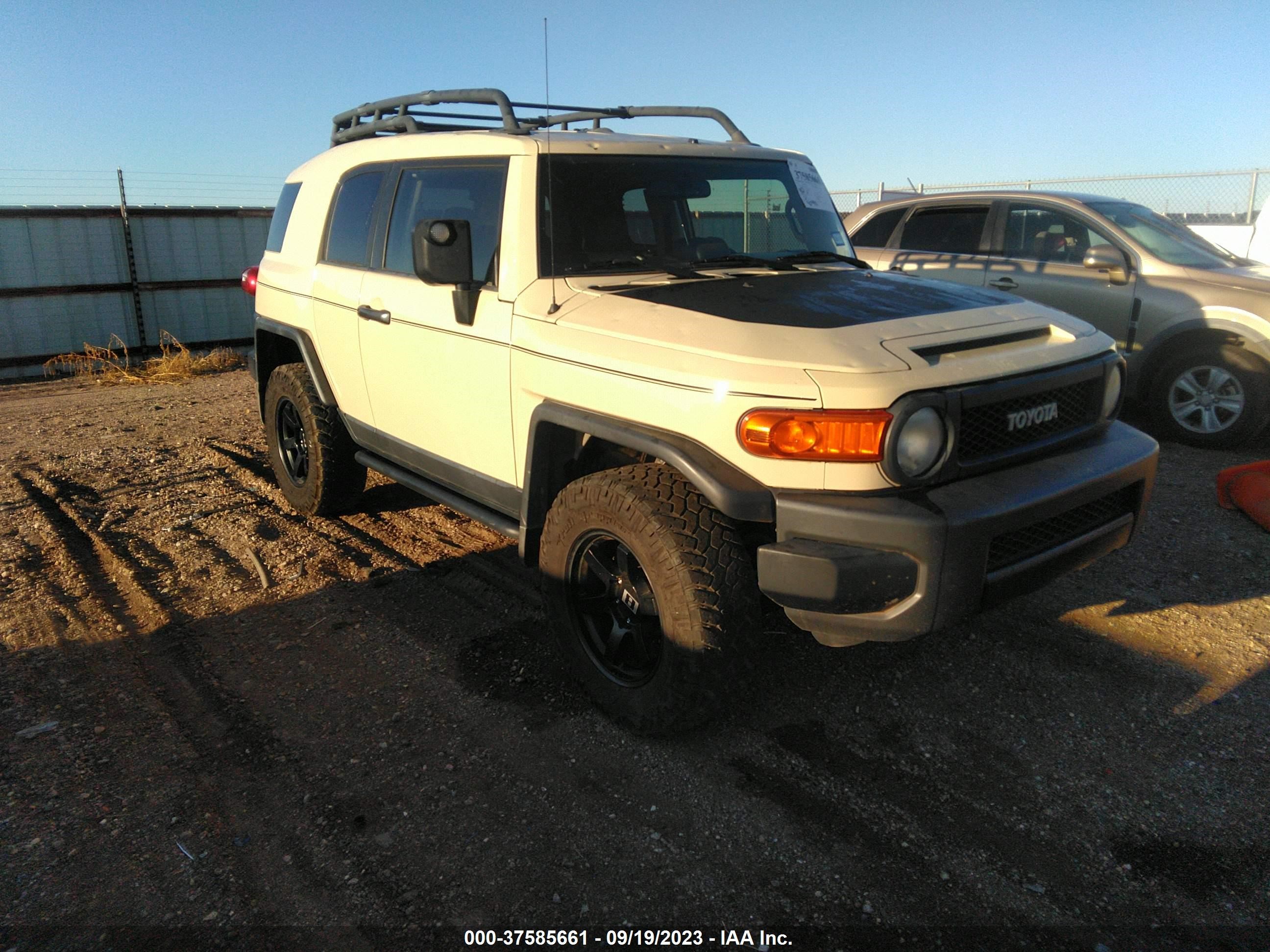 TOYOTA FJ CRUISER 2010 jtebu4bf7ak078623