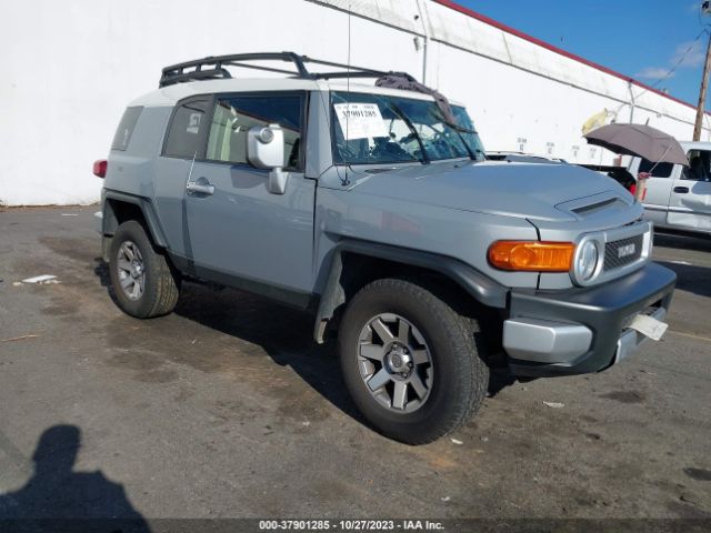 TOYOTA FJ CRUISER 2014 jtebu4bf7ek184298