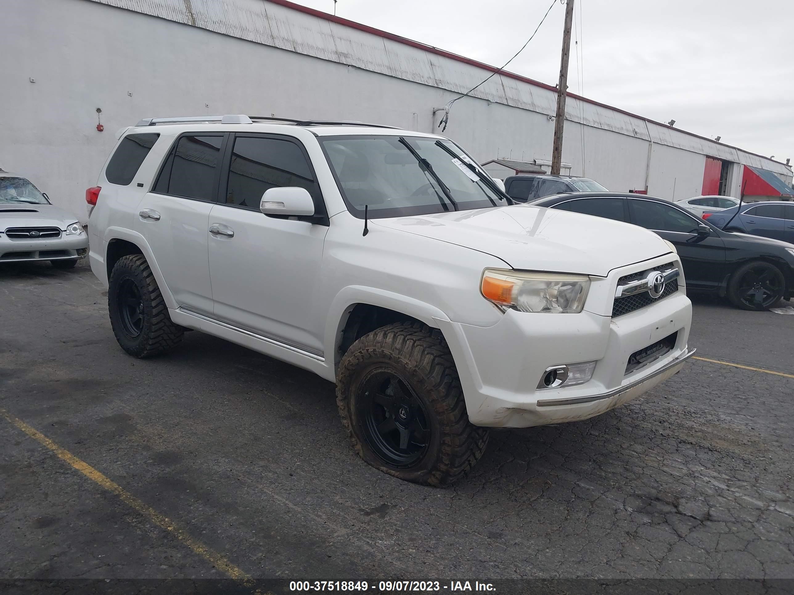 TOYOTA 4RUNNER 2011 jtebu5jr0b5070087