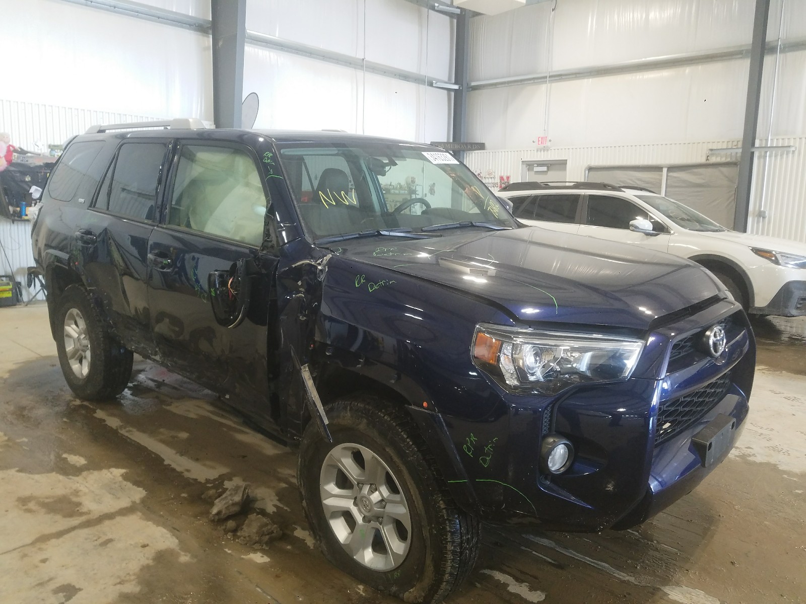 TOYOTA 4RUNNER SR 2018 jtebu5jr1j5527262