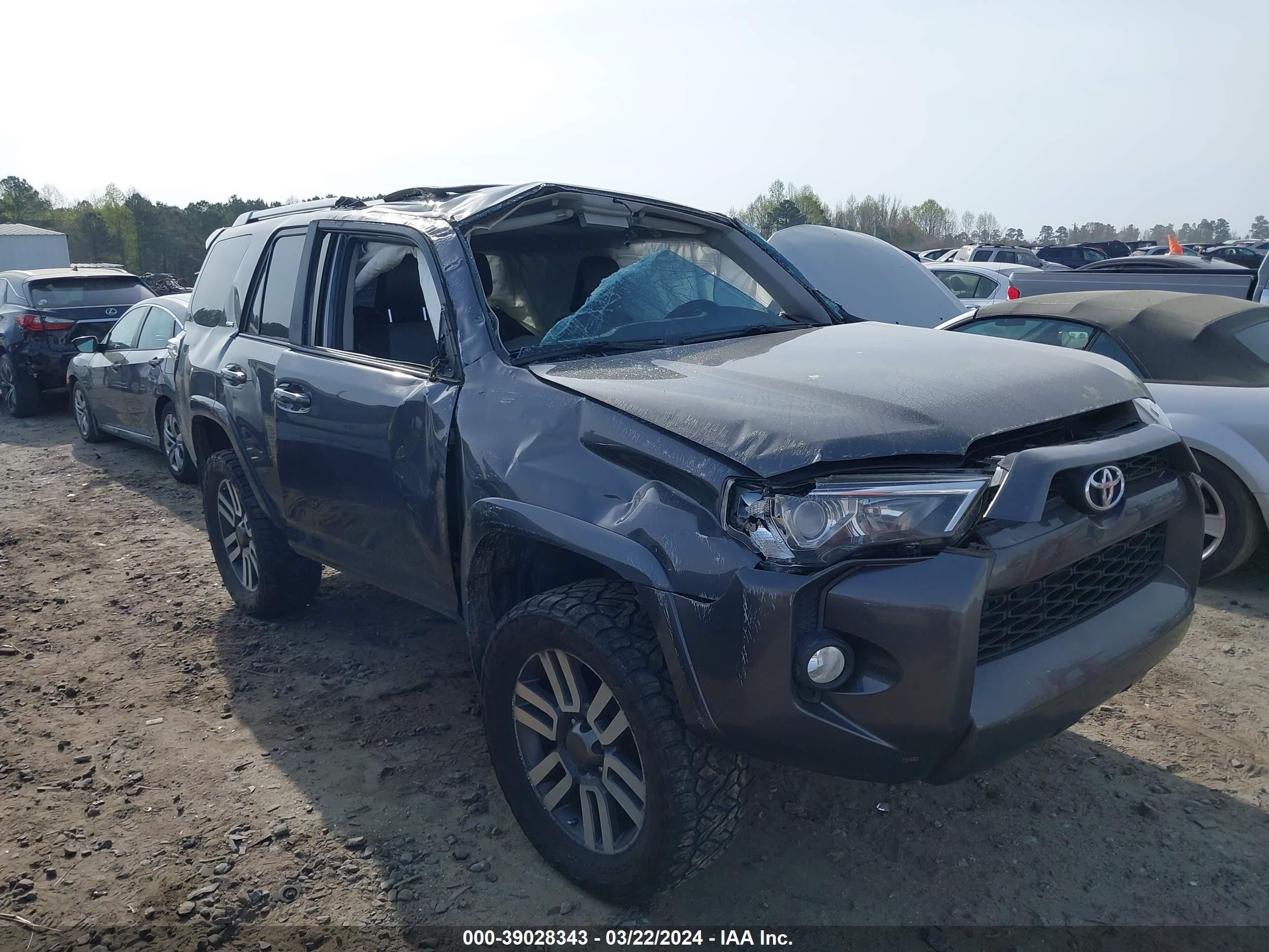 TOYOTA 4RUNNER 2018 jtebu5jr2j5565017