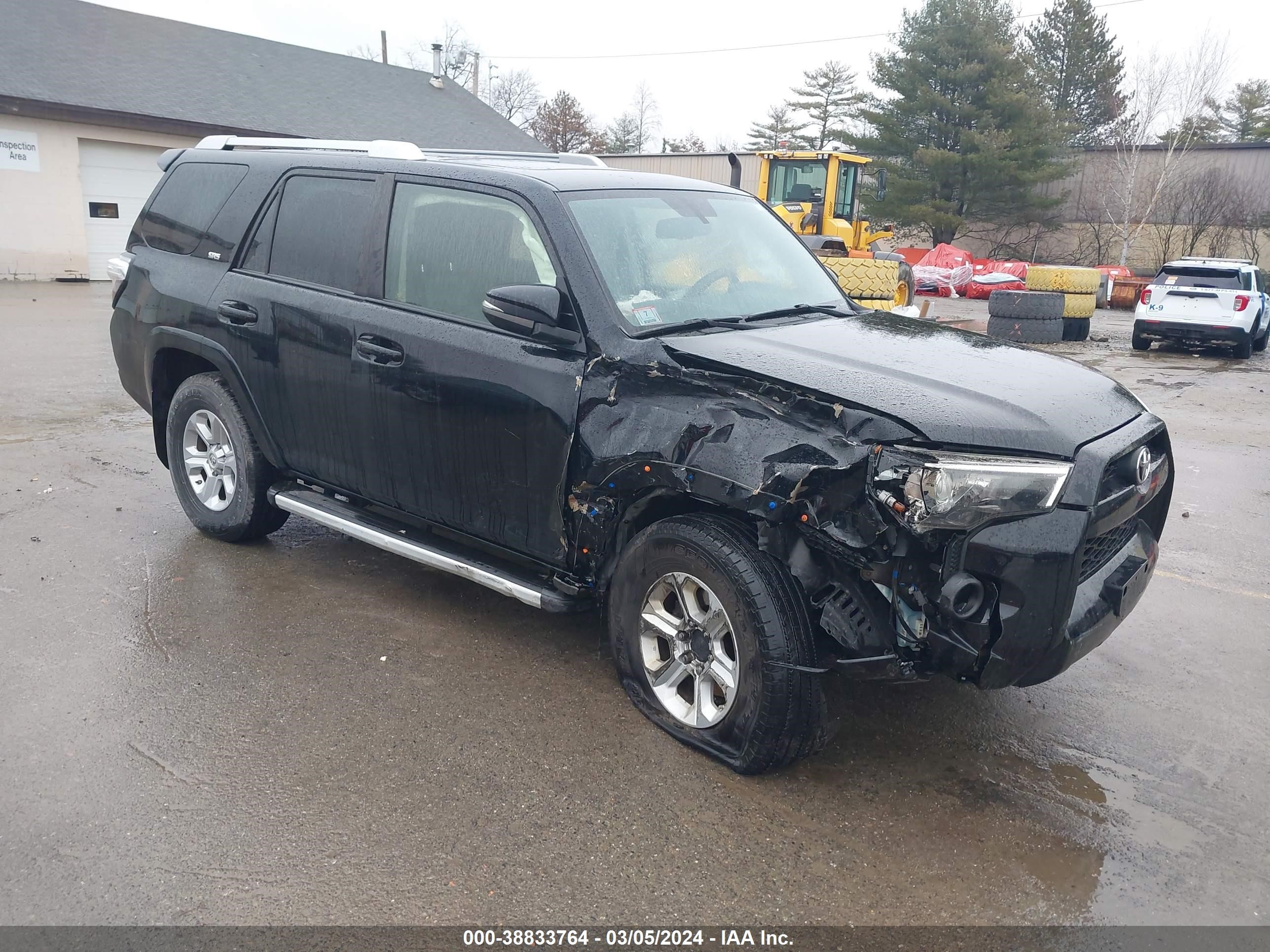 TOYOTA 4RUNNER 2018 jtebu5jr4j5585897