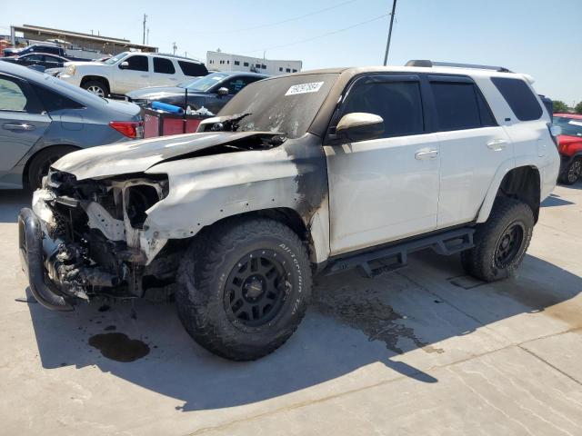 TOYOTA 4RUNNER SR 2018 jtebu5jr7j5577017